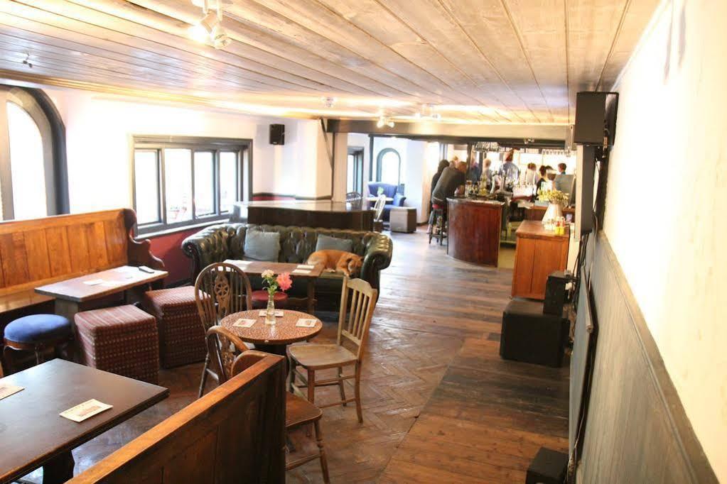 The May Garland Inn Hellingly Eksteriør billede