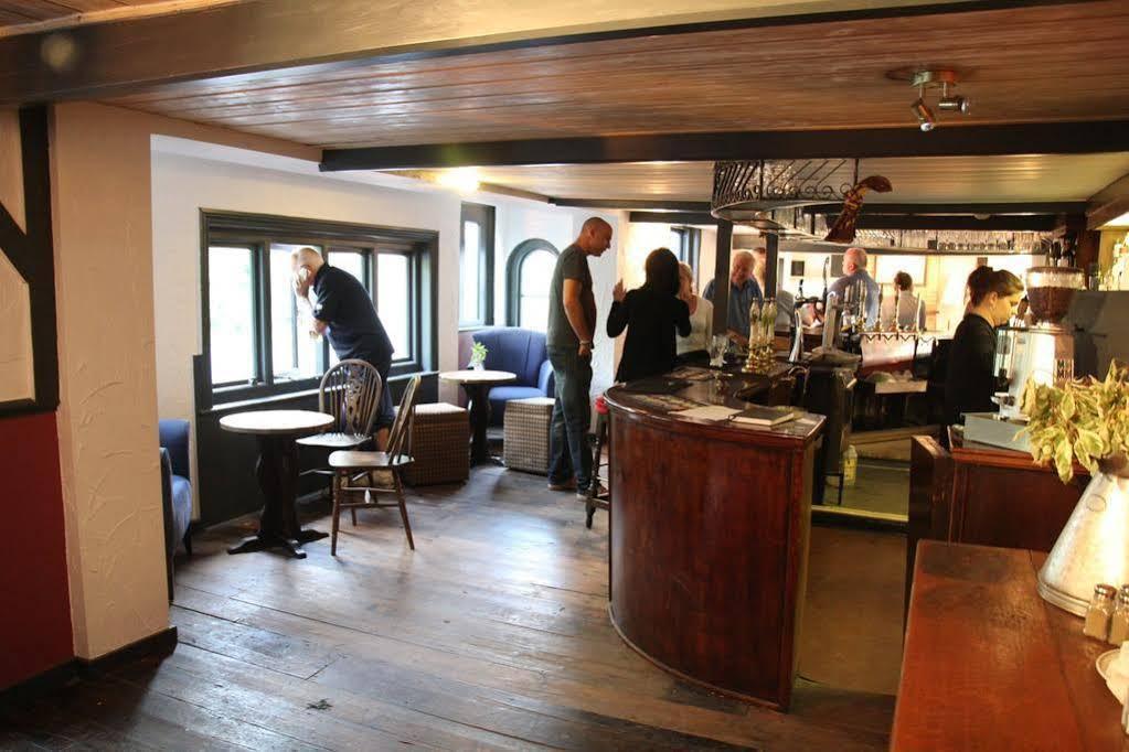 The May Garland Inn Hellingly Eksteriør billede
