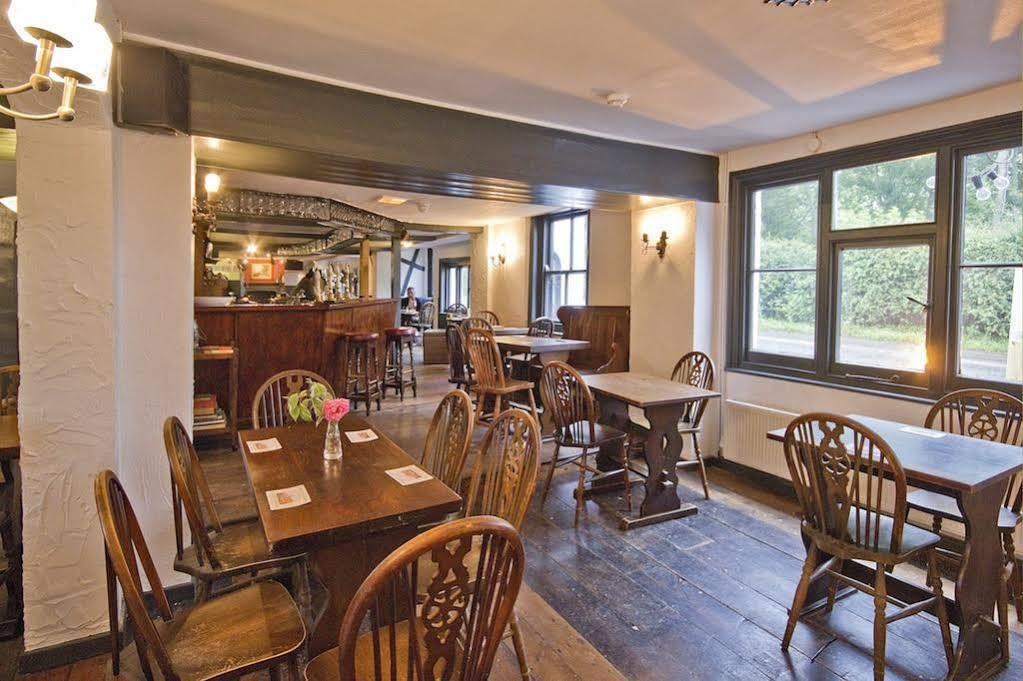 The May Garland Inn Hellingly Eksteriør billede